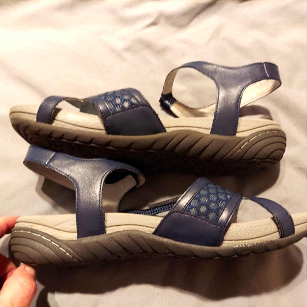 JBU sandals